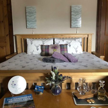 阿尔巴豪斯住宿加早餐旅馆 Grantown-on-Spey 外观 照片