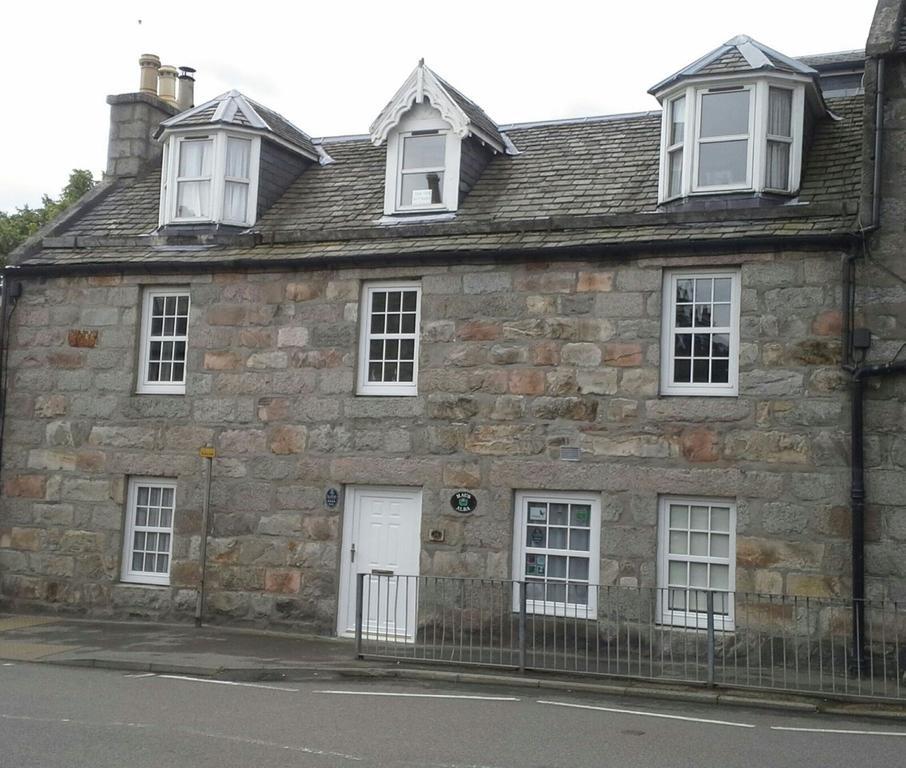 阿尔巴豪斯住宿加早餐旅馆 Grantown-on-Spey 外观 照片