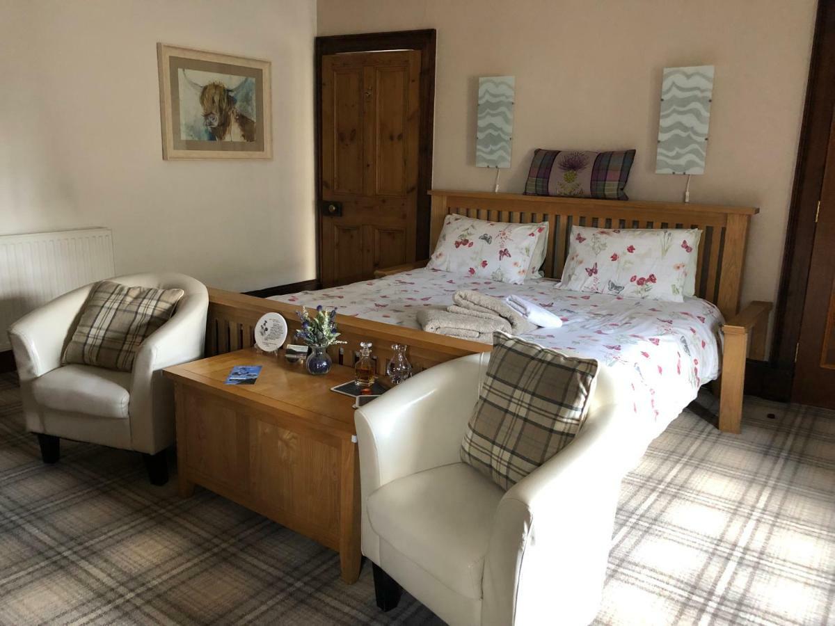 阿尔巴豪斯住宿加早餐旅馆 Grantown-on-Spey 外观 照片